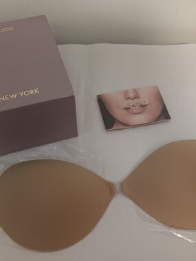 NOOD Adhesive Strapless Bra - Nude Like New Bra Size C